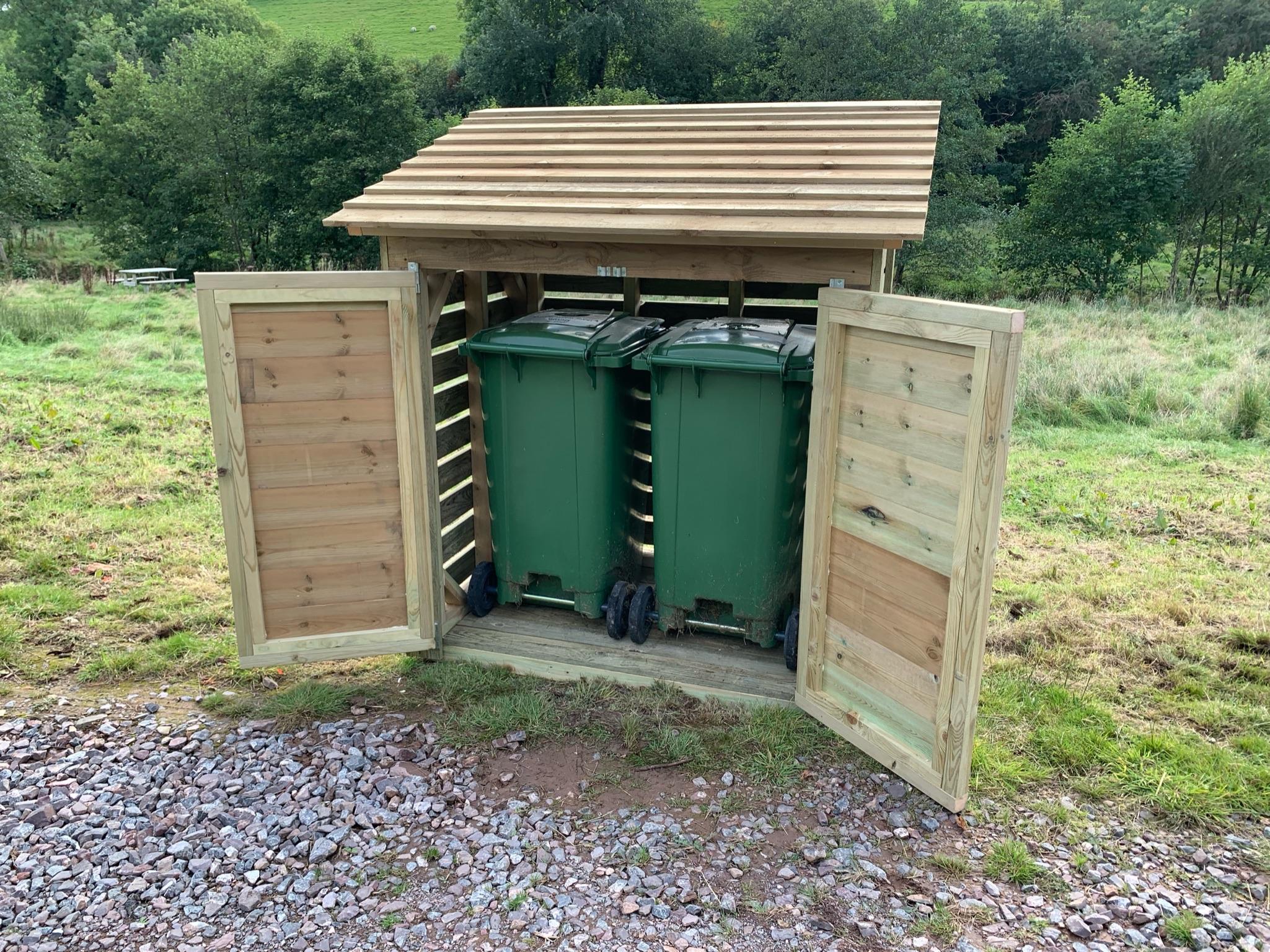 Timber wheelie bin storage unit
